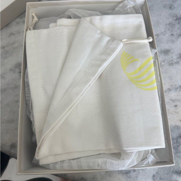 Elegant Beige and Cream Women's Sneakers - Picture 5 of 6